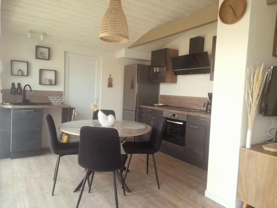 Maison 4Pers Avec Jacuzzi Privatif Couvert Proche Ocean Brem Sur Mer Ngoại thất bức ảnh